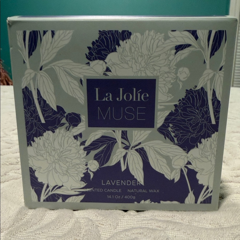 La Jolie Muse Lavender Candle